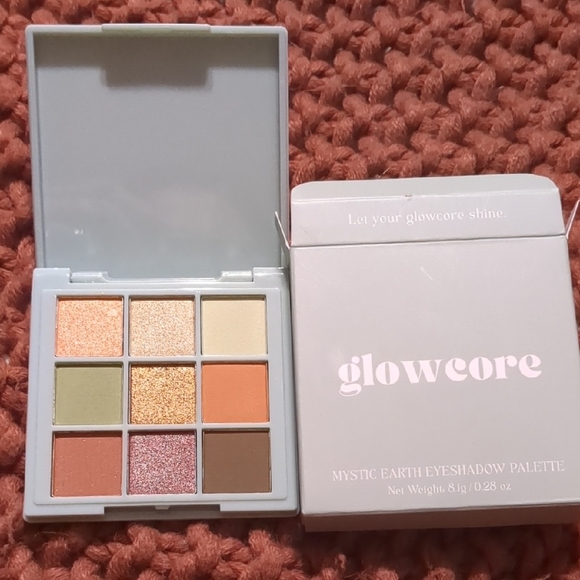 Glowcore Mystic Earth Eyeshadow Palette - Picture 6 of 8